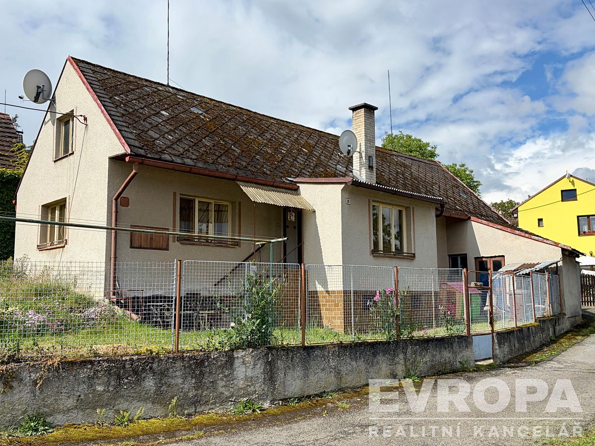 Prodej rodinného domu 100 m², pozemek 269 m²